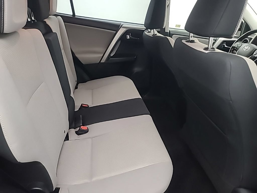 Used 2018 Toyota RAV4 XLE w/ Plus Extra Value Package FWD image 17