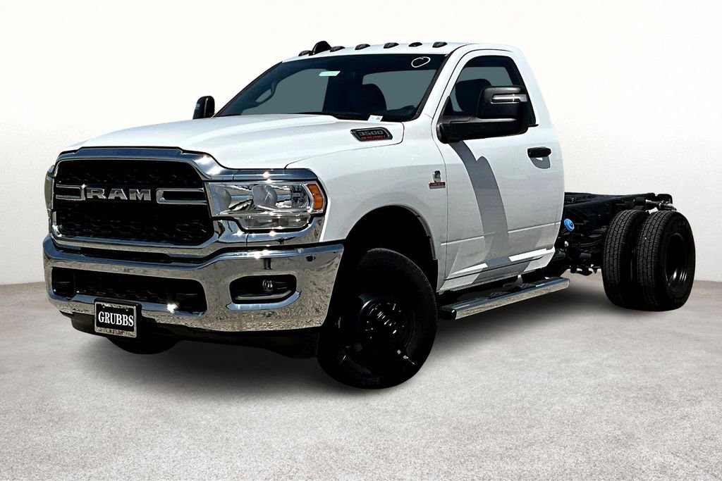 New 2024 RAM 3500 Tradesman image 2