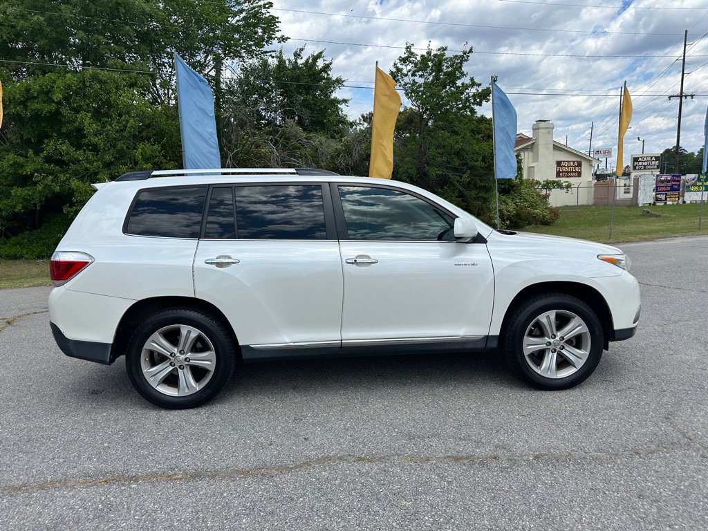 Used 2013 Toyota Highlander Limited FWD image 6