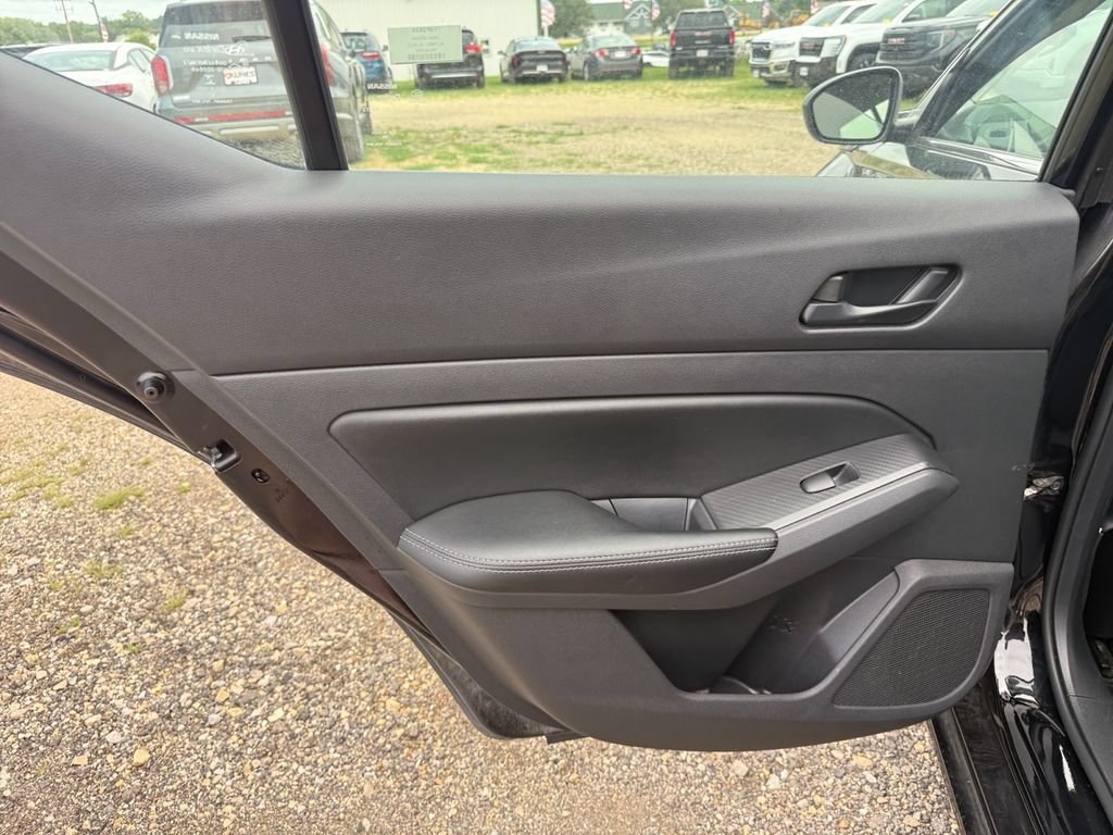 Used 2024 Nissan Altima 2.5 SV FWD image 33