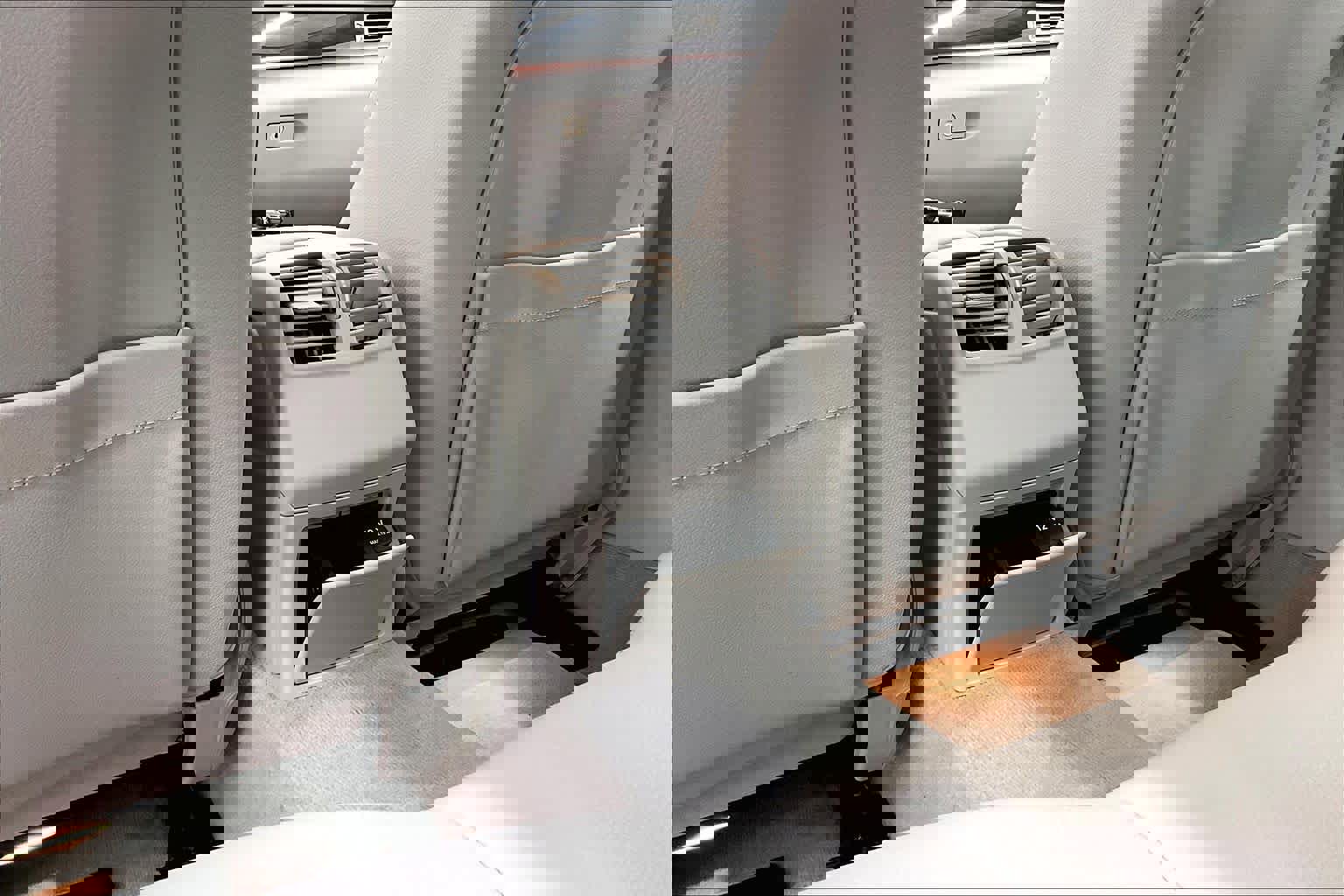 Used 2014 Mercedes-Benz E 350 Sedan image 34