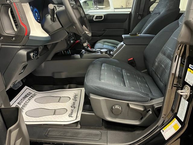 Used 2025 Ford Bronco Heritage Edition image 5