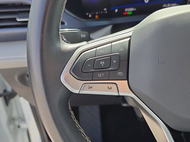 Used 2024 Volkswagen Taos SE image 31