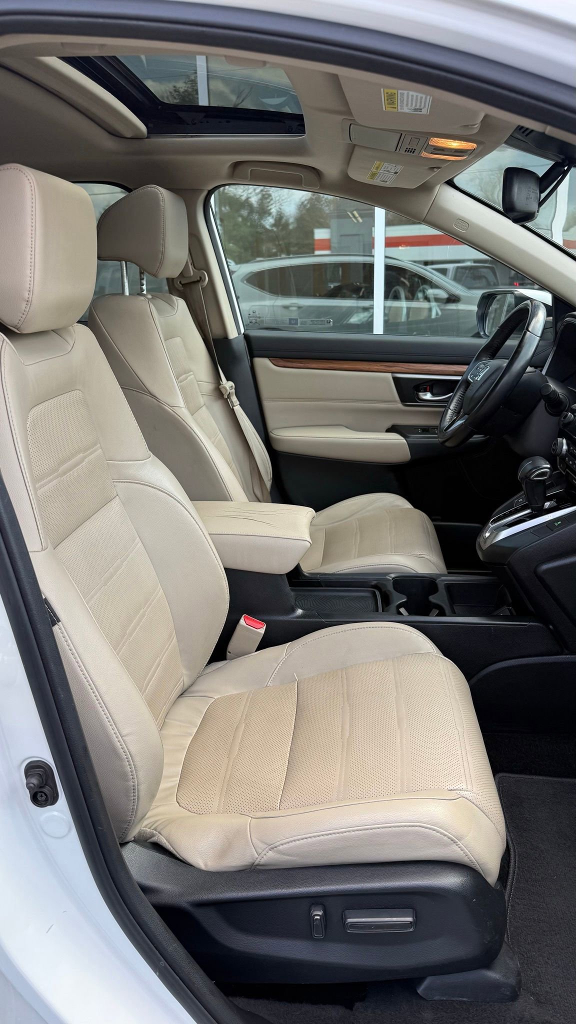 Used 2017 Honda CR-V Touring image 19