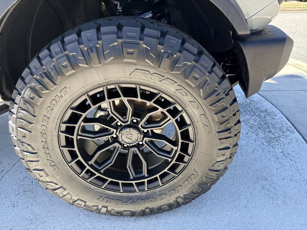 New 2025 Ford Bronco 2-Door w/ Sasquatch Package AWD/4WD image 12
