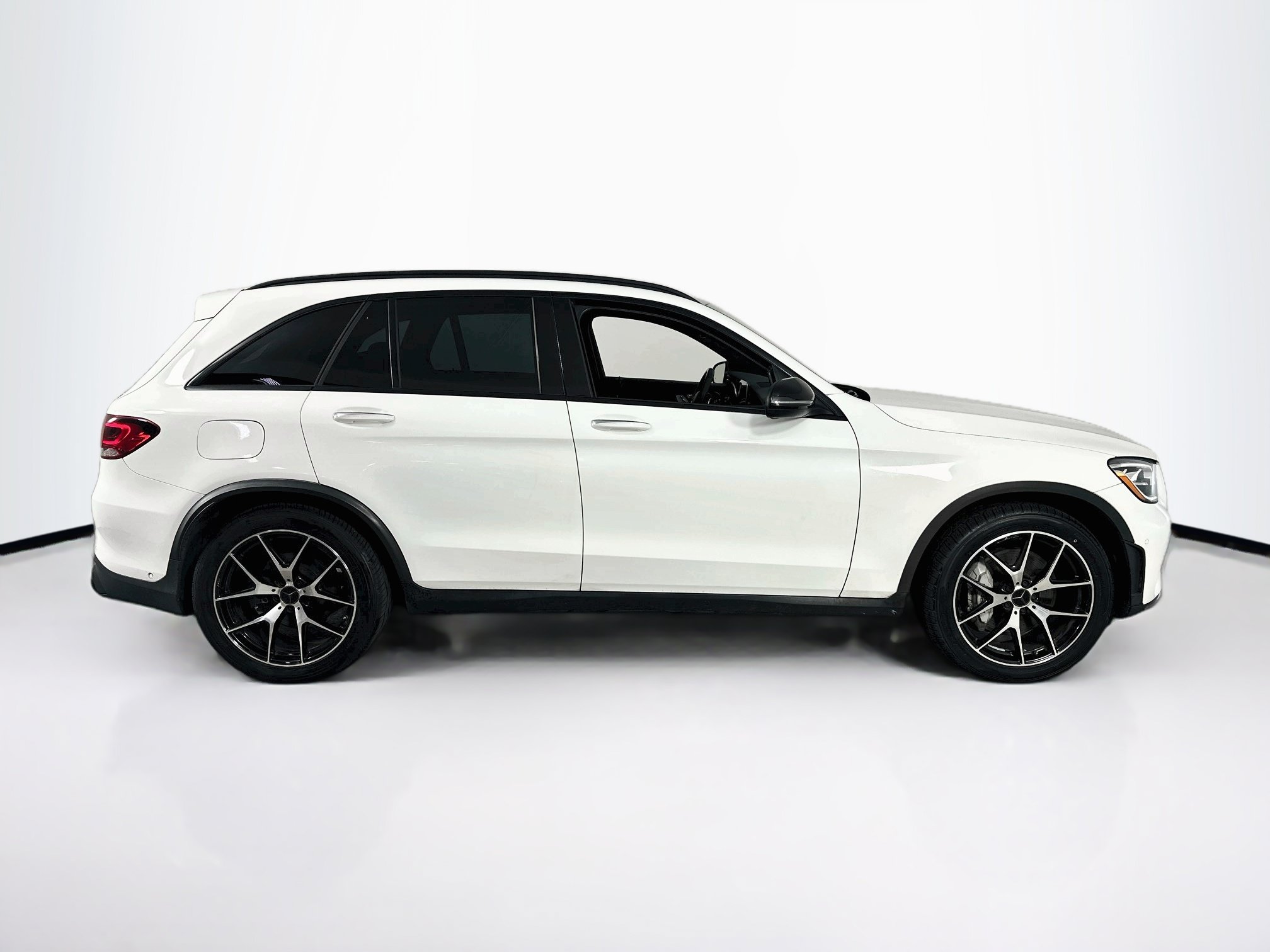 Used 2022 Mercedes-Benz GLC 43 AMG 4MATIC image 4