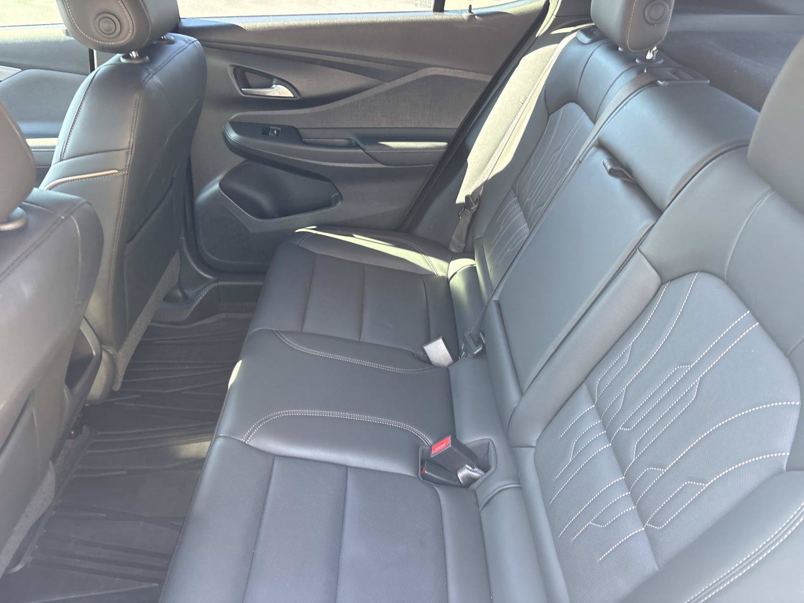 Used 2025 Buick Envista Avenir FWD image 31