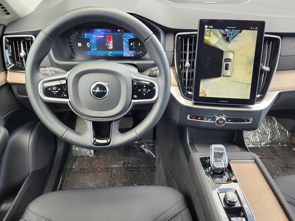 New 2026 Volvo XC90 B6 Plus w/ Protection Package AWD/4WD image 3