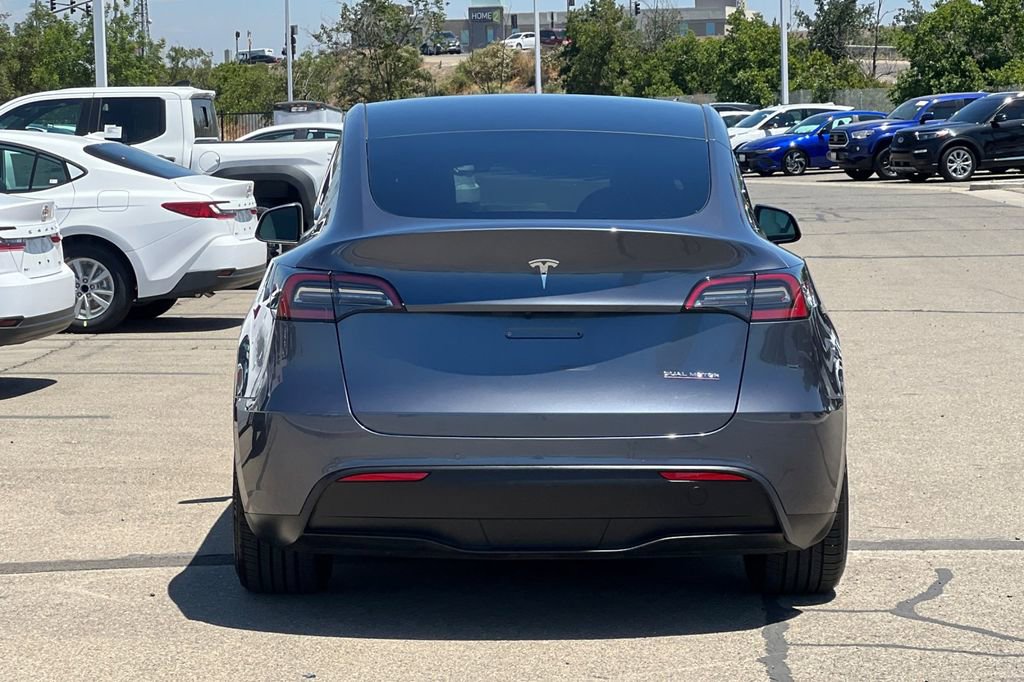 Used 2022 Tesla Model Y Performance AWD/4WD image 6