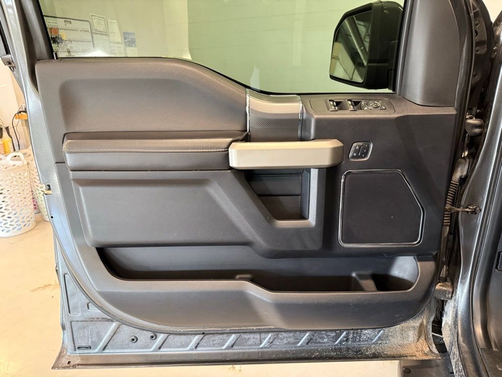 Used 2016 Ford F150 Lariat w/ Equipment Group 502A Luxury image 19