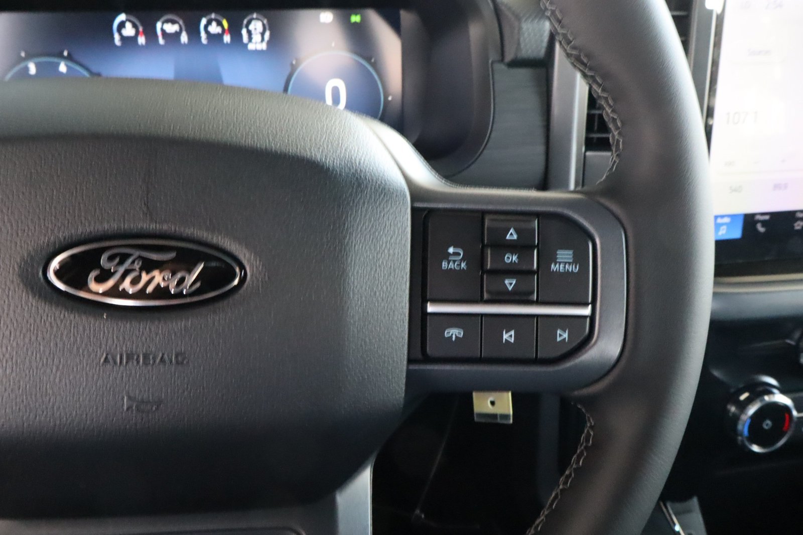New 2026 Ford F150 XLT w/ FX4 Off-Road Package AWD/4WD image 26
