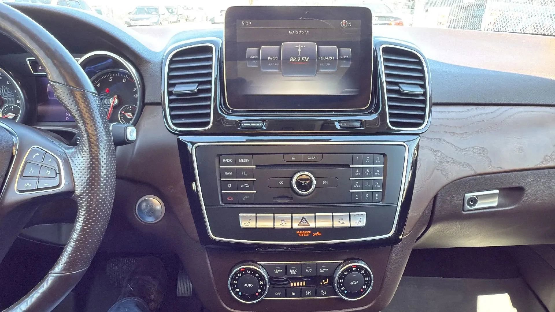 Used 2018 Mercedes-Benz GLE 350 4MATIC image 18