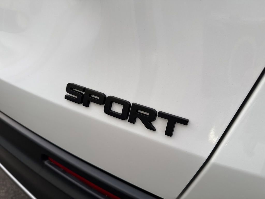 Certified 2025 Honda HR-V Sport image 9