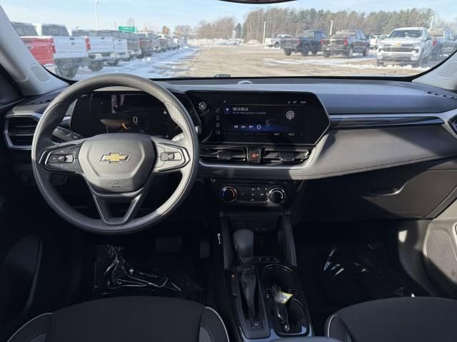Used 2025 Chevrolet TrailBlazer LT image 13