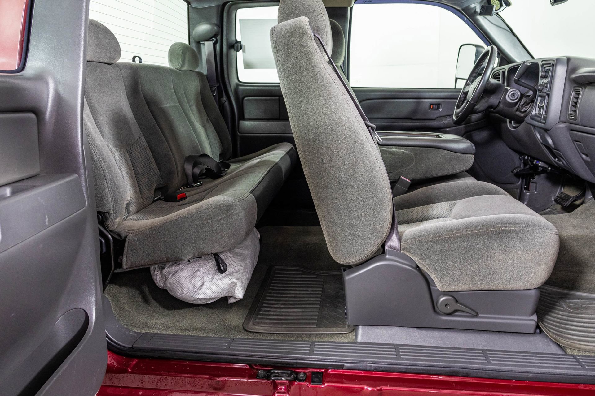 Used 2005 Chevrolet Silverado 3500 LS w/ Heavy-Duty Power Package RWD image 37