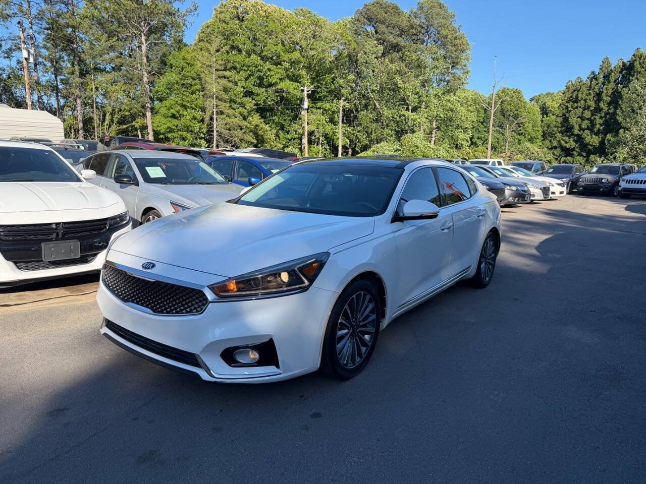 Used 2017 Kia Cadenza Premium w/ Luxury Package