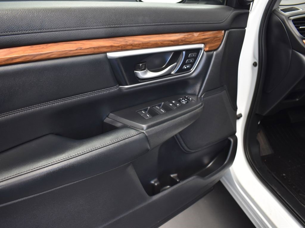 Used 2021 Honda CR-V Touring image 11