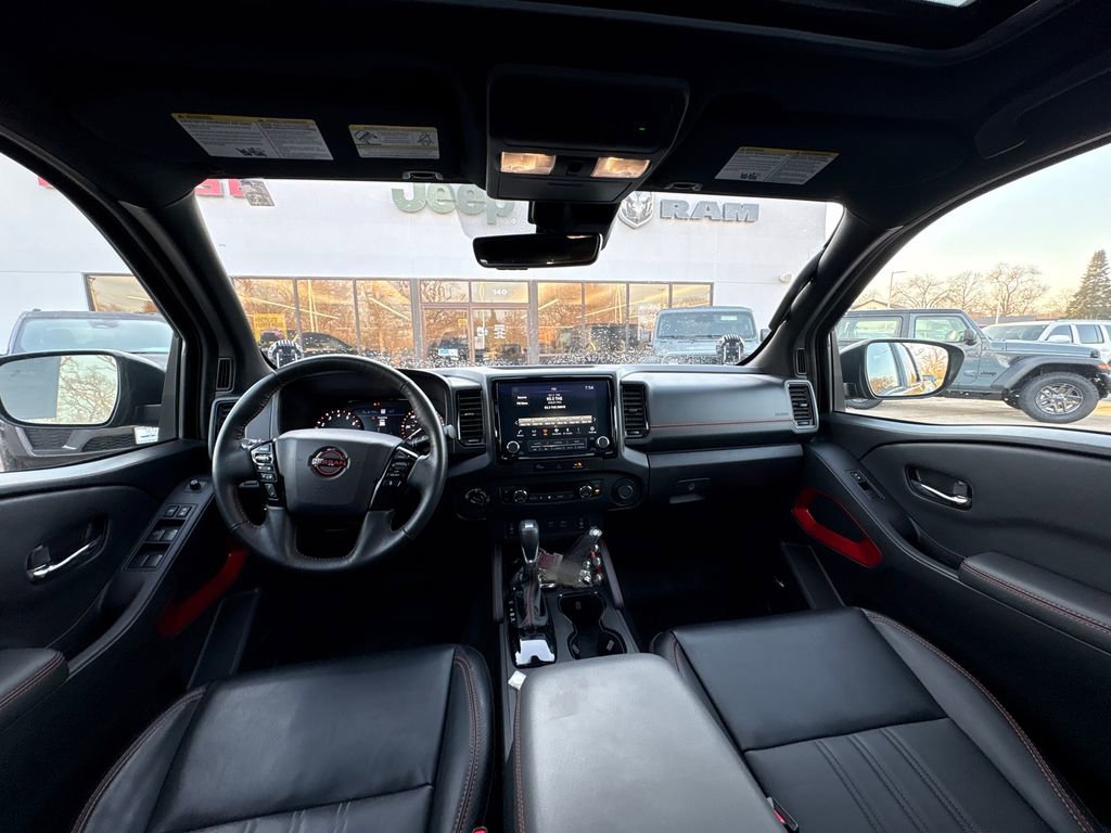 Used 2024 Nissan Frontier PRO-4X w/ Pro Premium Package image 12
