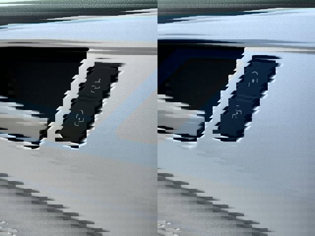 New 2025 Volkswagen Taos S image 9