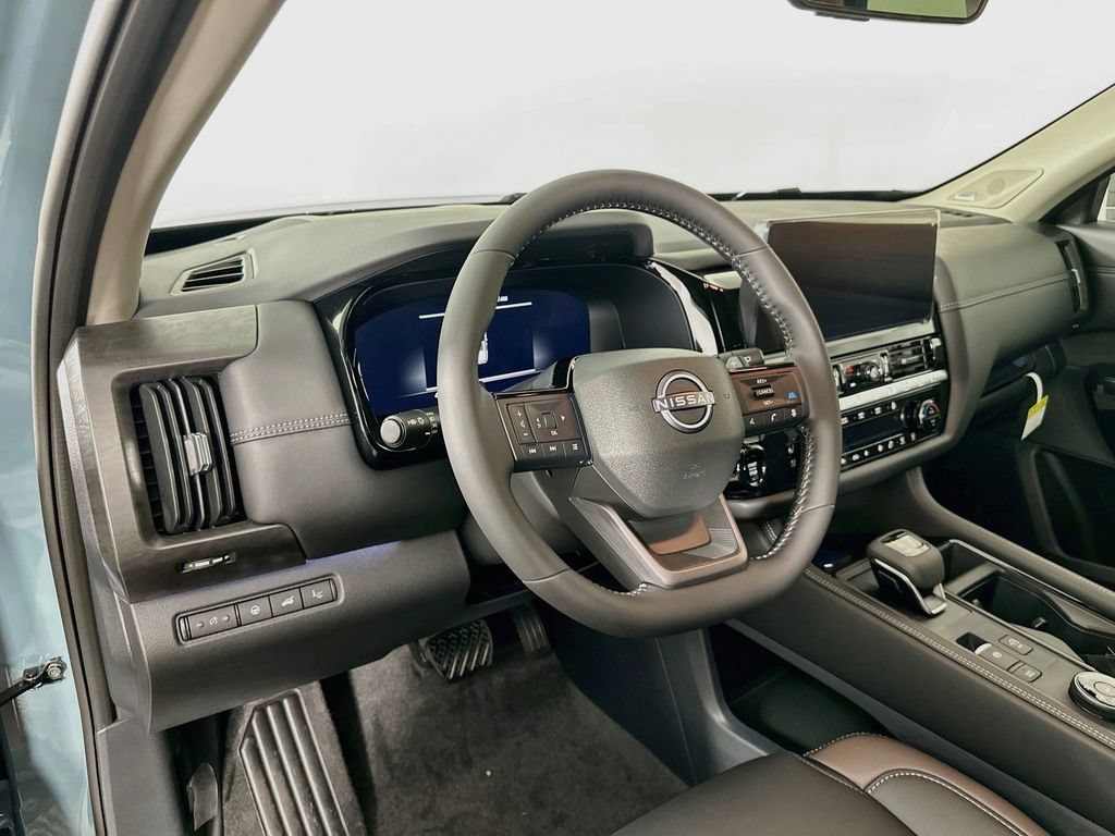 New 2026 Nissan Pathfinder Platinum AWD/4WD image 14