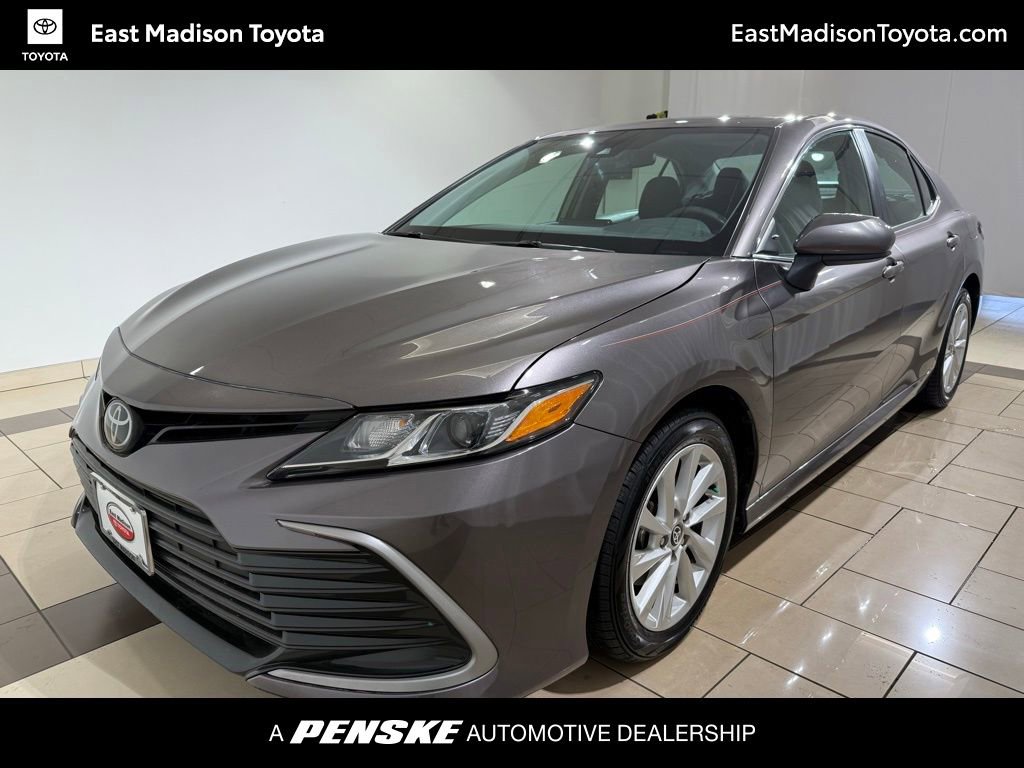 Certified 2024 Toyota Camry LE image 1