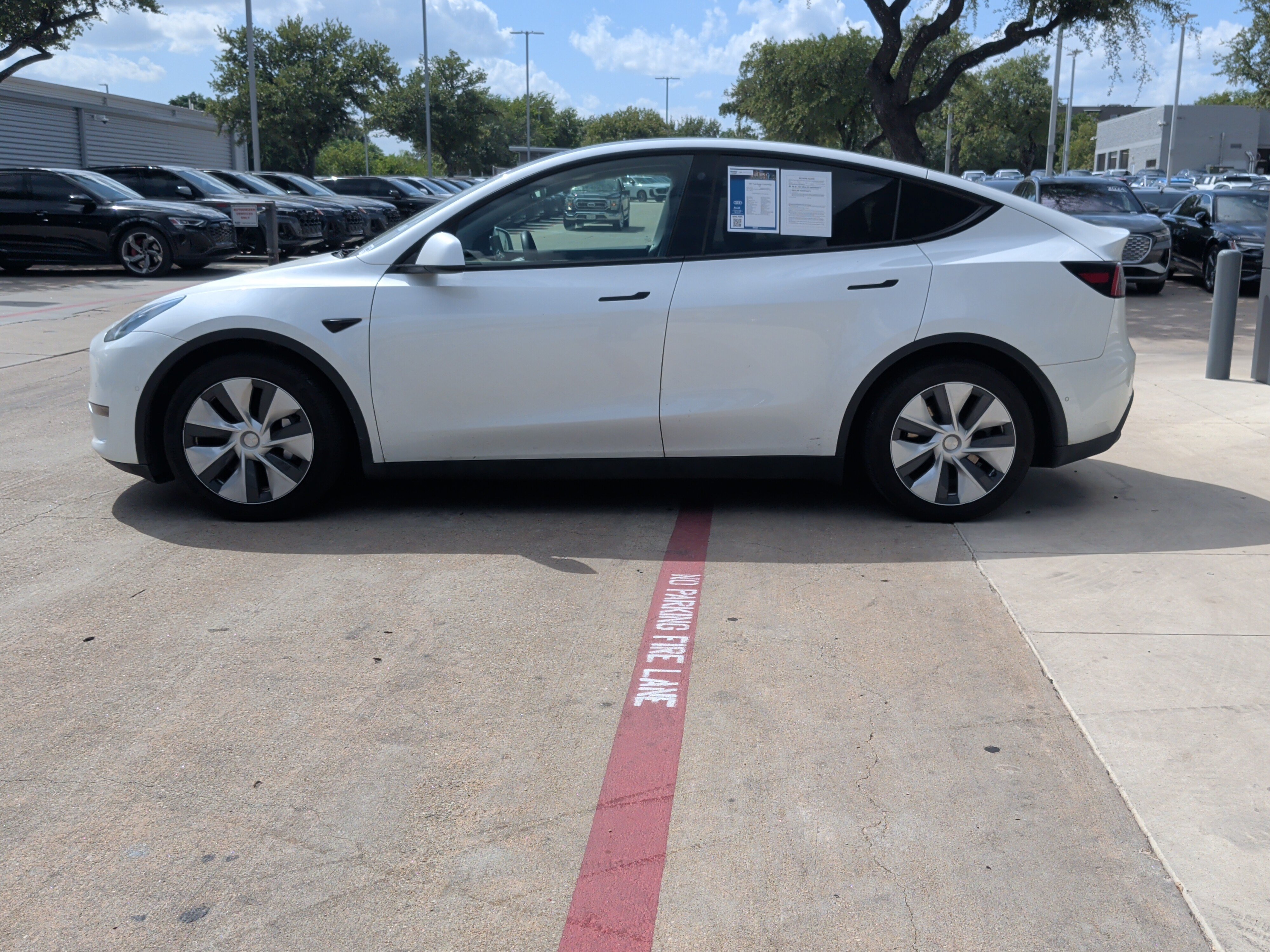 Used 2021 Tesla Model Y Long Range AWD/4WD image 7
