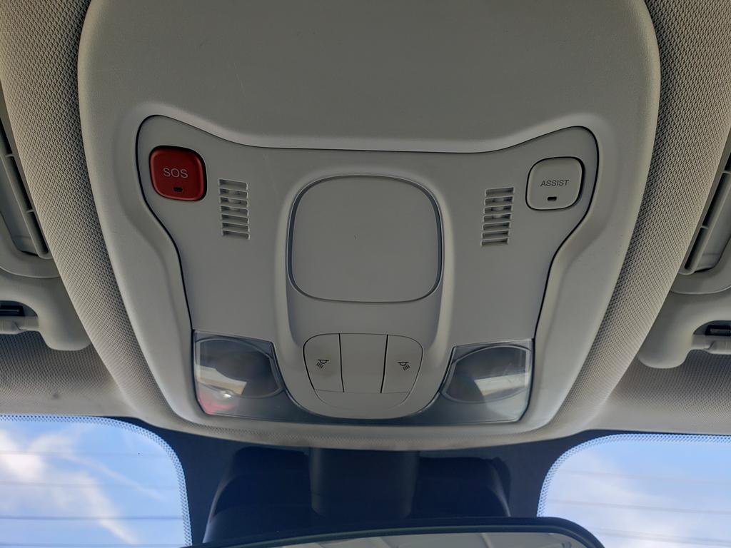 Certified 2023 Jeep Renegade Latitude AWD/4WD image 22