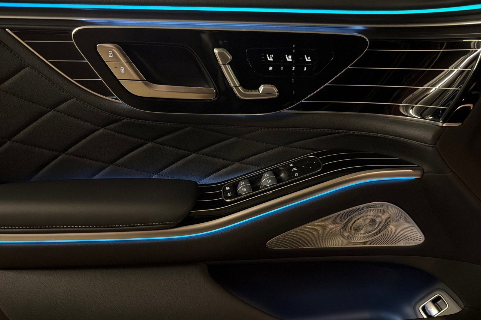 New 2027 Mercedes-Benz S 580 4MATIC Sedan image 10
