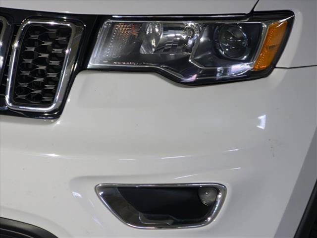 Used 2019 Jeep Grand Cherokee Laredo w/ Laredo X Package RWD image 9