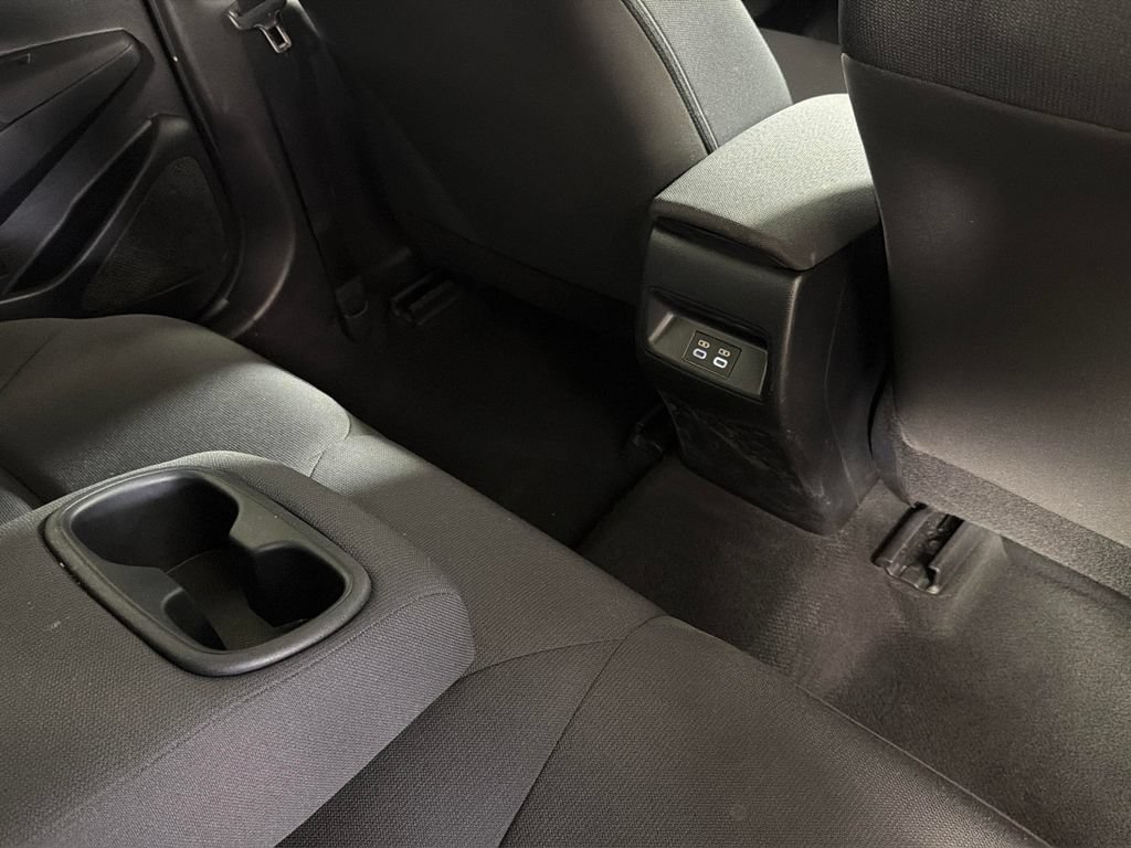 Used 2024 Toyota Corolla LE FWD image 30
