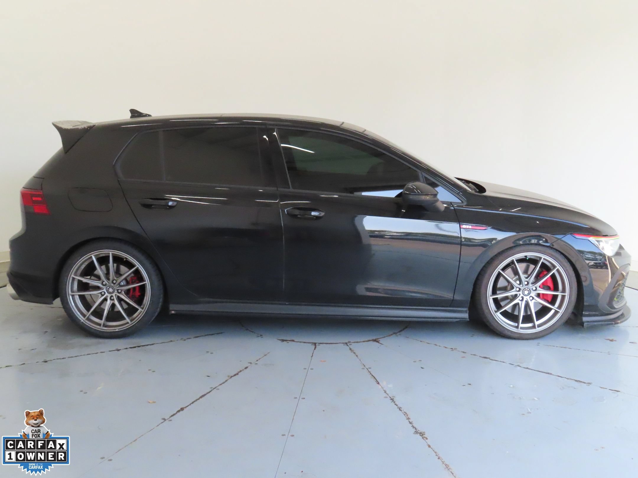 Used 2024 Volkswagen GTI Autobahn FWD image 2