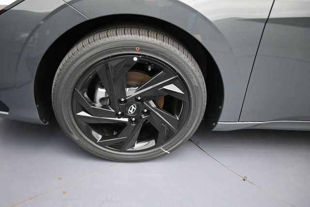 New 2026 Hyundai Elantra SEL Sport Premium FWD image 21