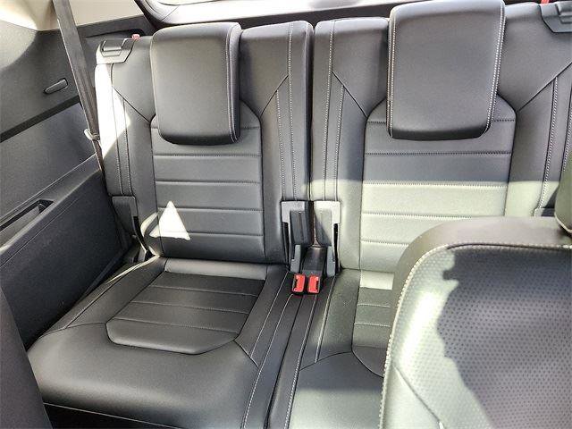 Certified 2022 Volkswagen Atlas SEL Premium image 13