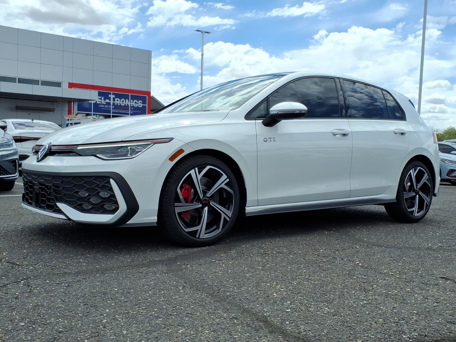 New 2026 Volkswagen GTI SE image 3