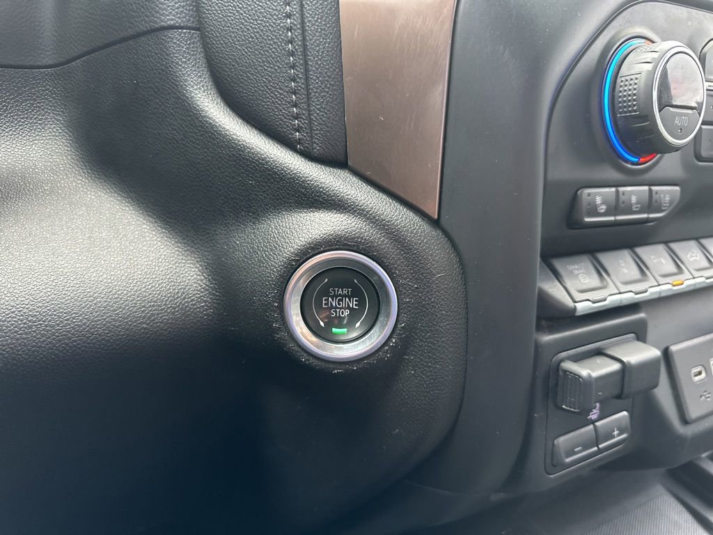 Used 2020 Chevrolet Silverado 2500 High Country w/ Z71 Off-Road Package image 6