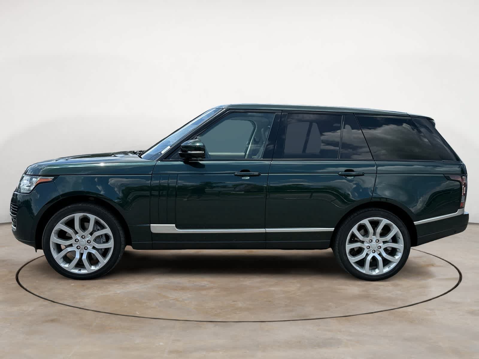 Used 2016 Land Rover Range Rover Supercharged AWD/4WD image 11