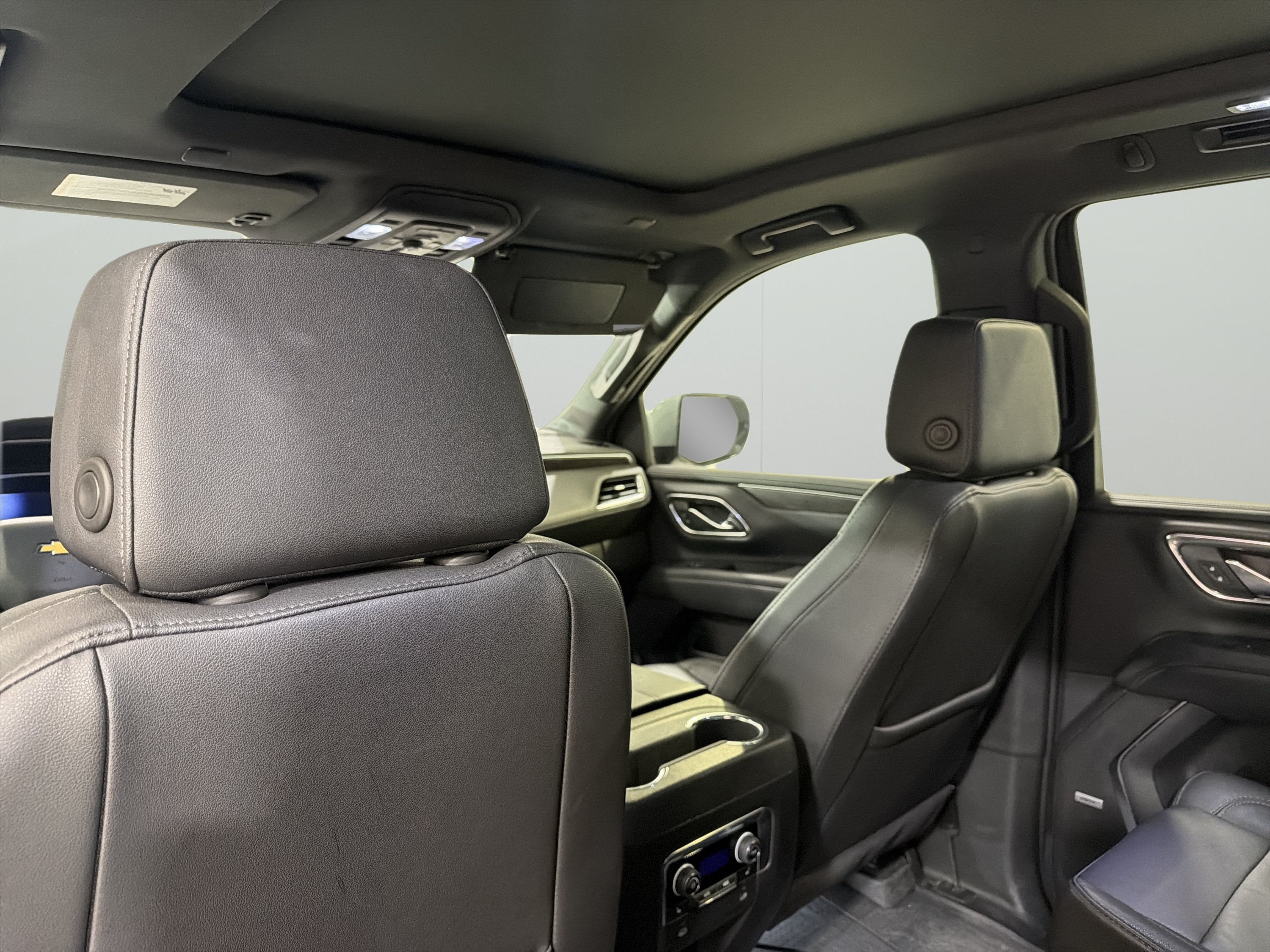 Used 2024 Chevrolet Tahoe LT w/ LT Signature Plus Package RWD image 12