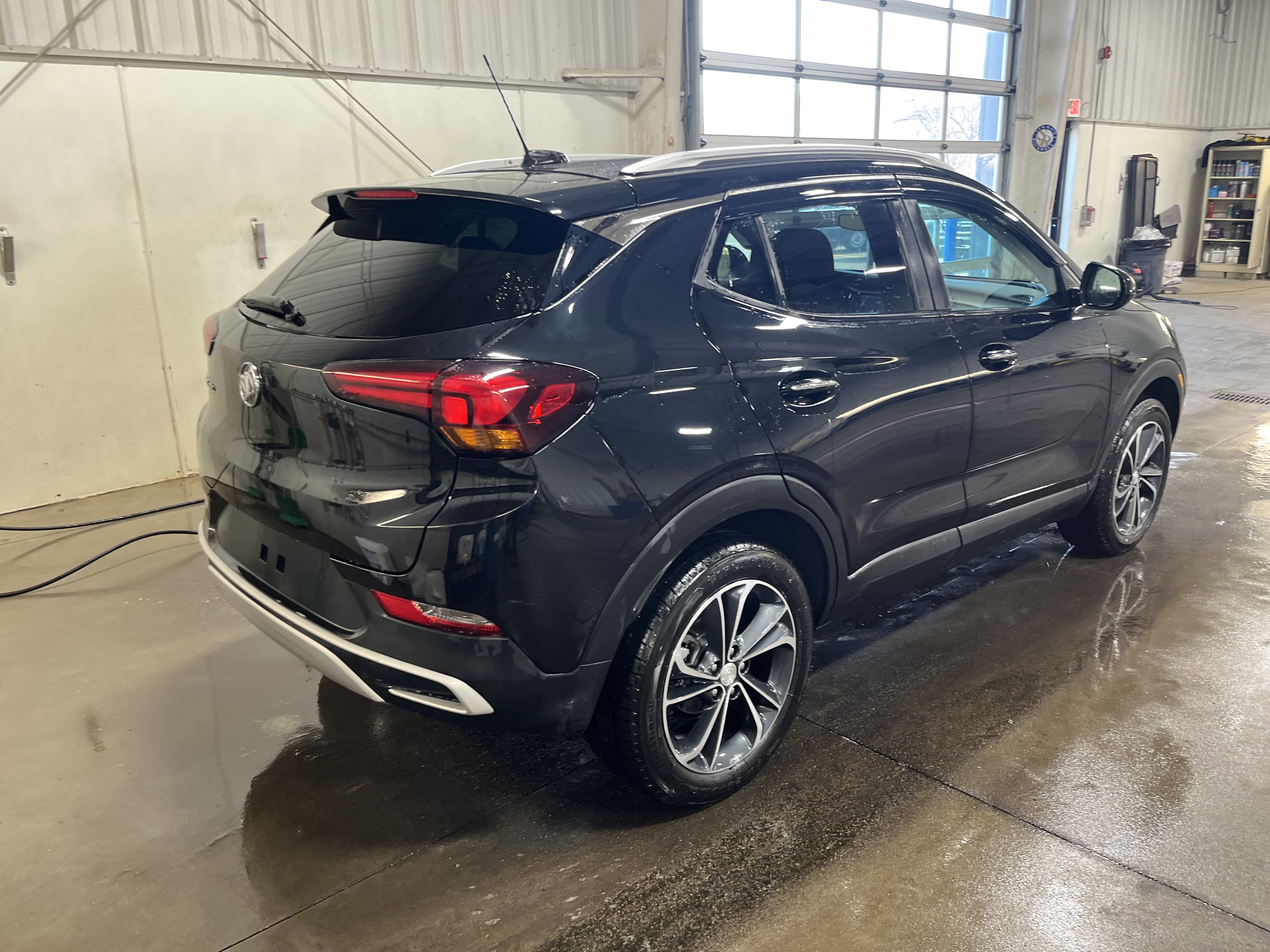 Used 2023 Buick Encore GX Select image 5