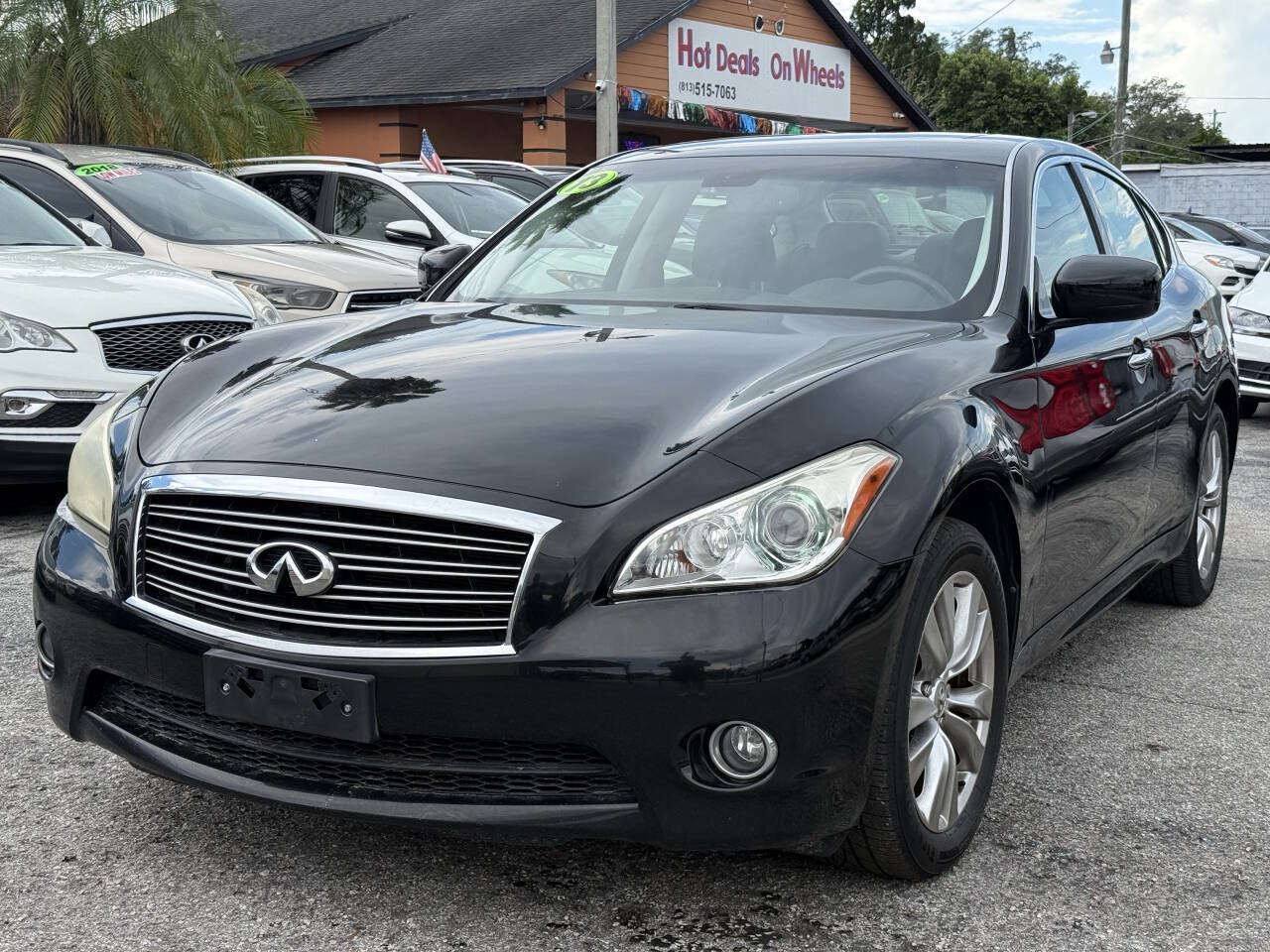 Used 2013 INFINITI M37 x w/ Premium Pkg AWD/4WD image 3