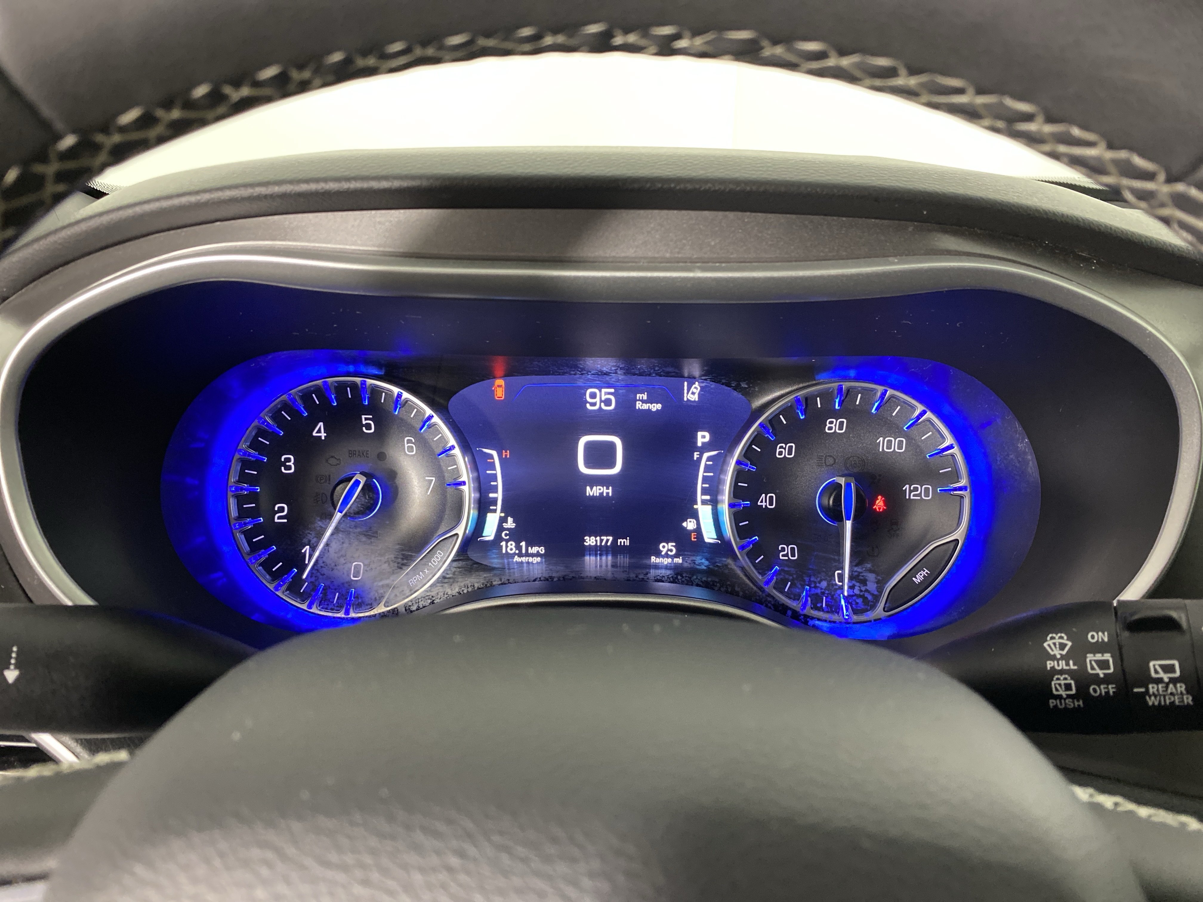 Used 2025 Chrysler Pacifica Select FWD image 21