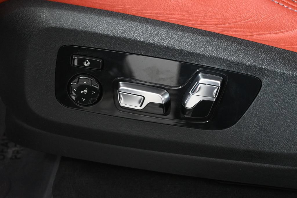Used 2025 BMW X5 M Competition w/ Executive Package AWD/4WD image 27