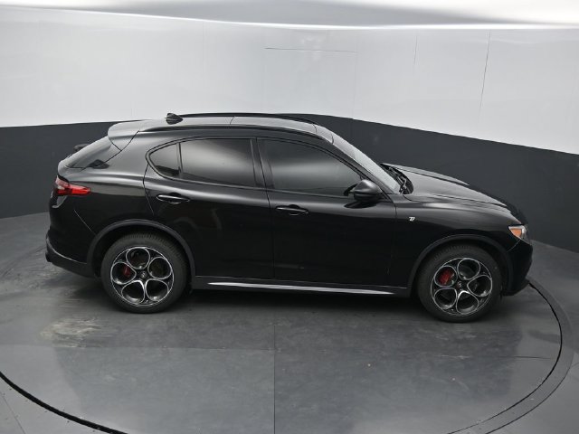 Used 2022 Alfa Romeo Stelvio Ti w/ Active Assist Plus Package AWD/4WD image 49