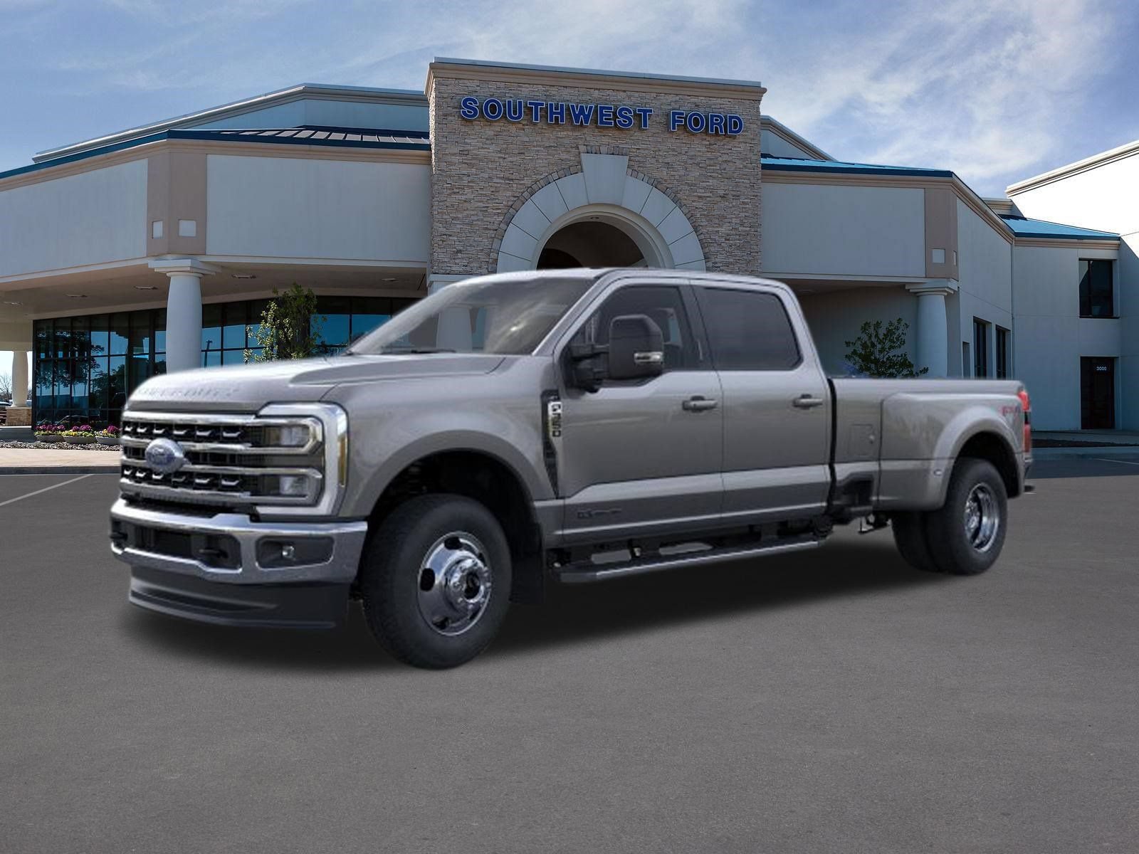 New 2026 Ford F350 4x4 Crew Cab DRW Super Duty