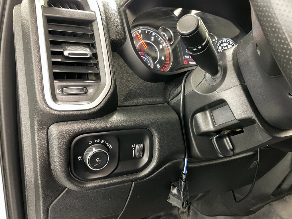 Used 2022 RAM 3500 Big Horn image 23