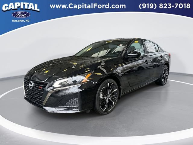Used 2025 Nissan Altima 2.5 SR AWD/4WD image 1