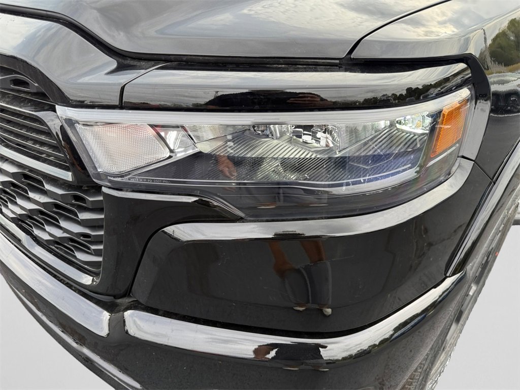 New 2026 RAM 1500 4x4 Crew Cab image 23