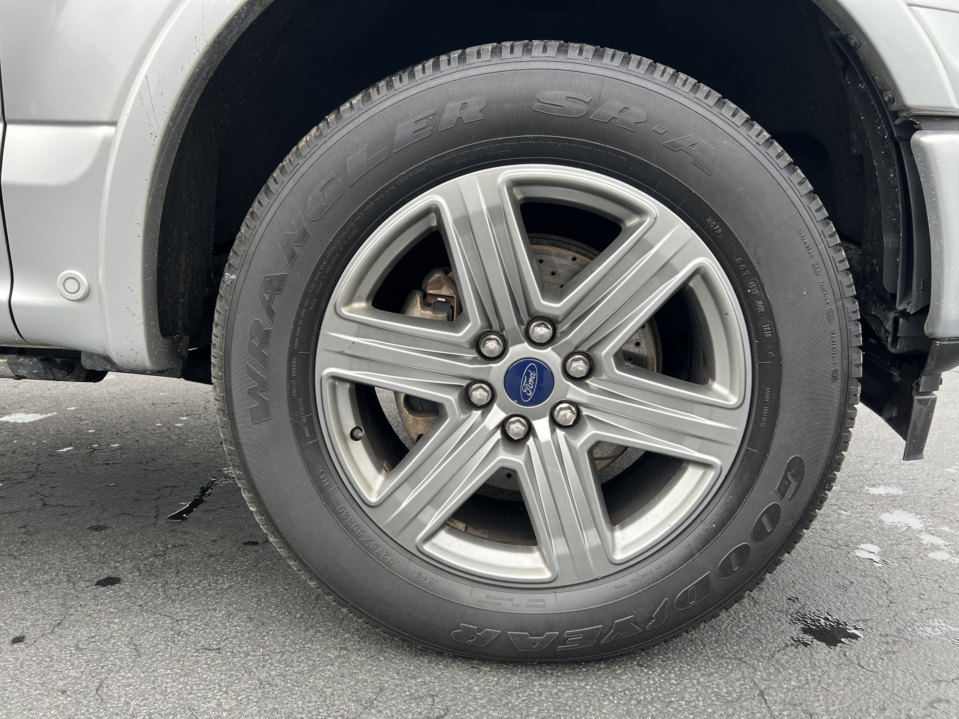 Used 2018 Ford F150 Lariat w/ Equipment Group 502A Luxury image 10