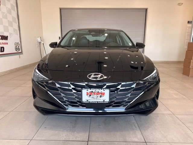 Used 2021 Hyundai Elantra Limited image 2