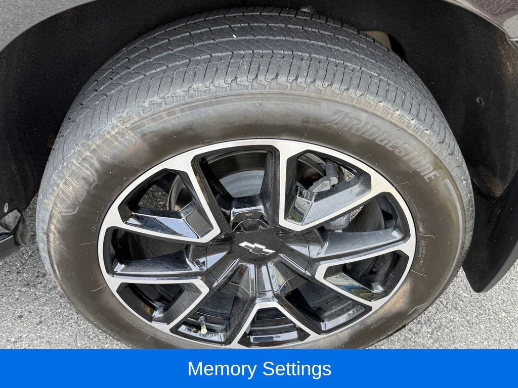Used 2024 Chevrolet Tahoe RST w/ Luxury Package RWD image 14