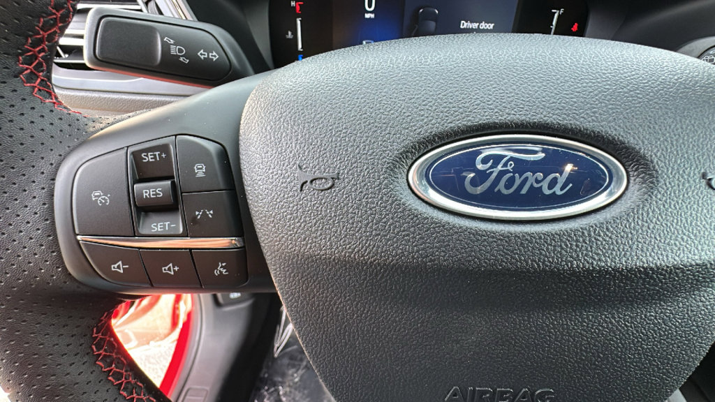 New 2026 Ford Escape ST-Line w/ Tech Pack #1 AWD/4WD image 19